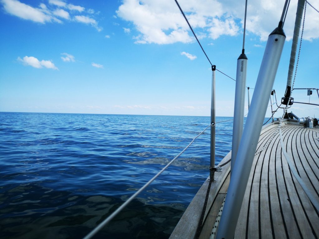 Phinisi vs a Modern Yacht: What to Know